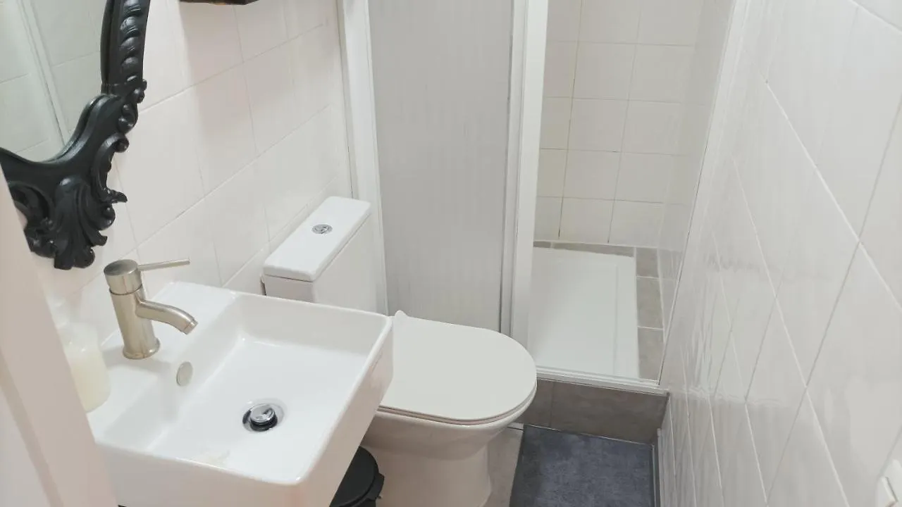 1 Bedroom Apartment - Tv Da Madalena 01 Lisboa Portugal
